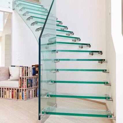 Indoor Pre-Buried Stringer Anti-Slip Treads Glass Steel Floating Staircase